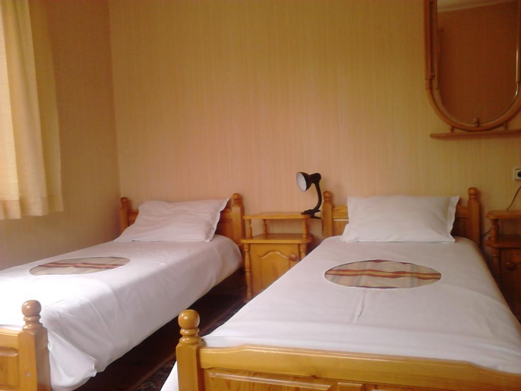 Borova House Hotel Трявна Стая снимка